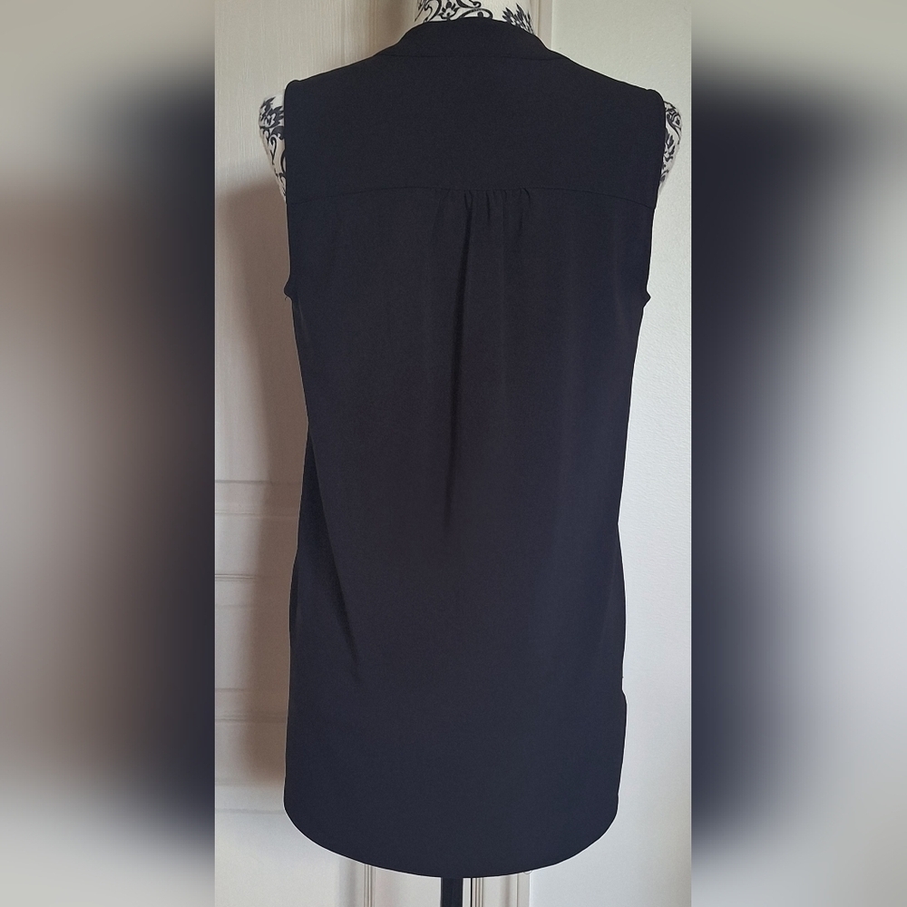 Hilary Radley size S black sleeveless top - Picture 3 of 6